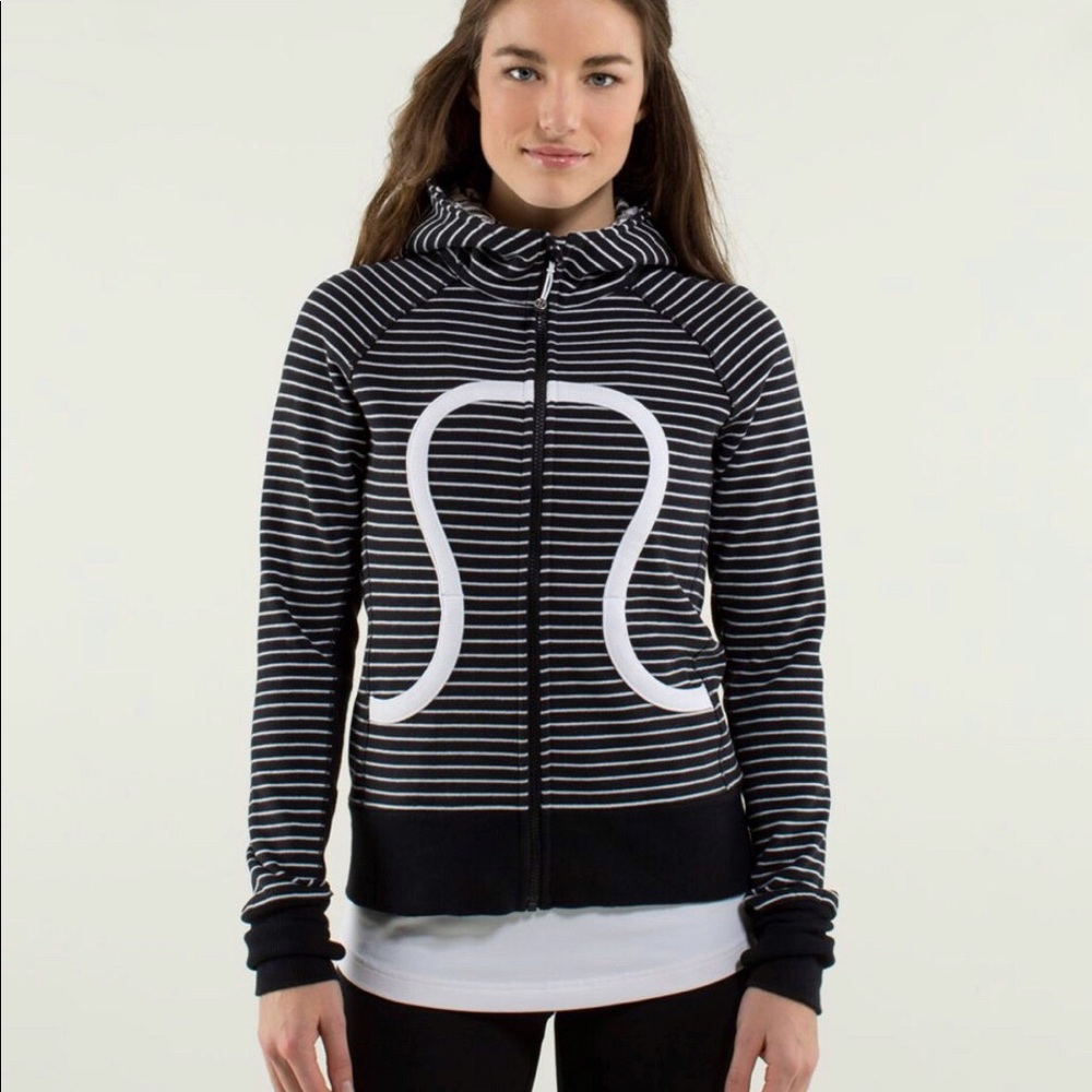 💰sold💰VEUC Lululemon Scuba Hoodie *stretch sz 8 🖤🤍